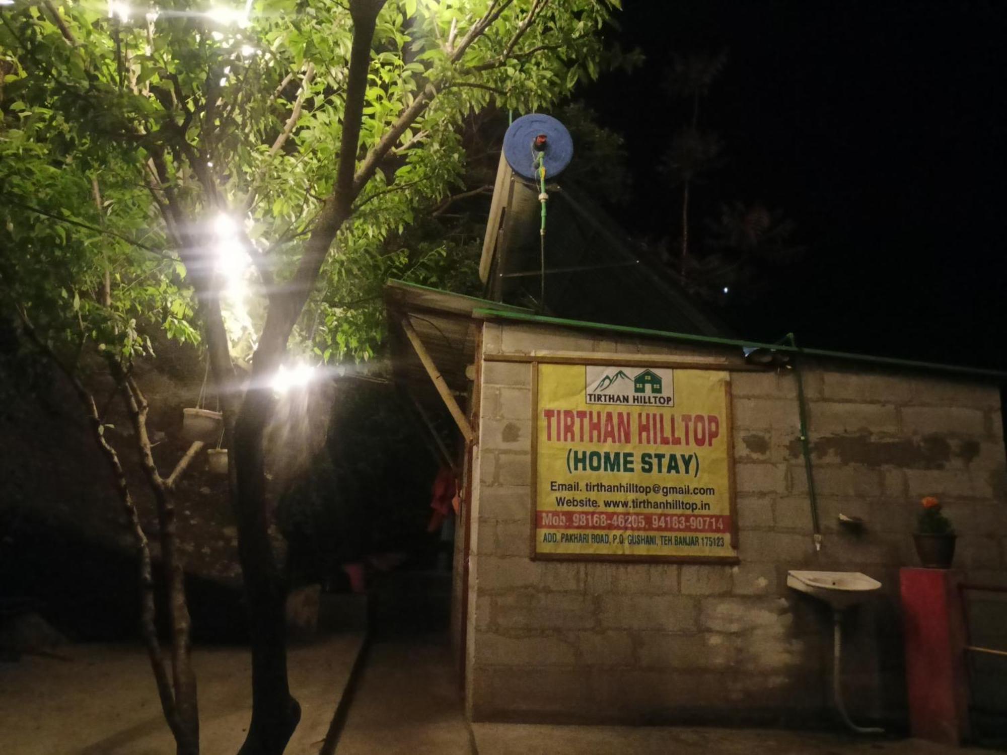 Tirthan Hilltop Home Stay Banjār Eksteriør bilde